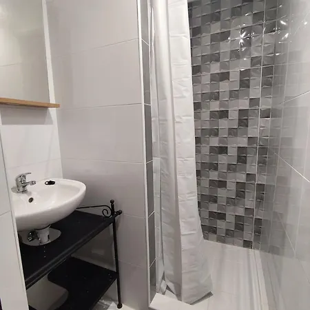 Némó Apartamento Eger